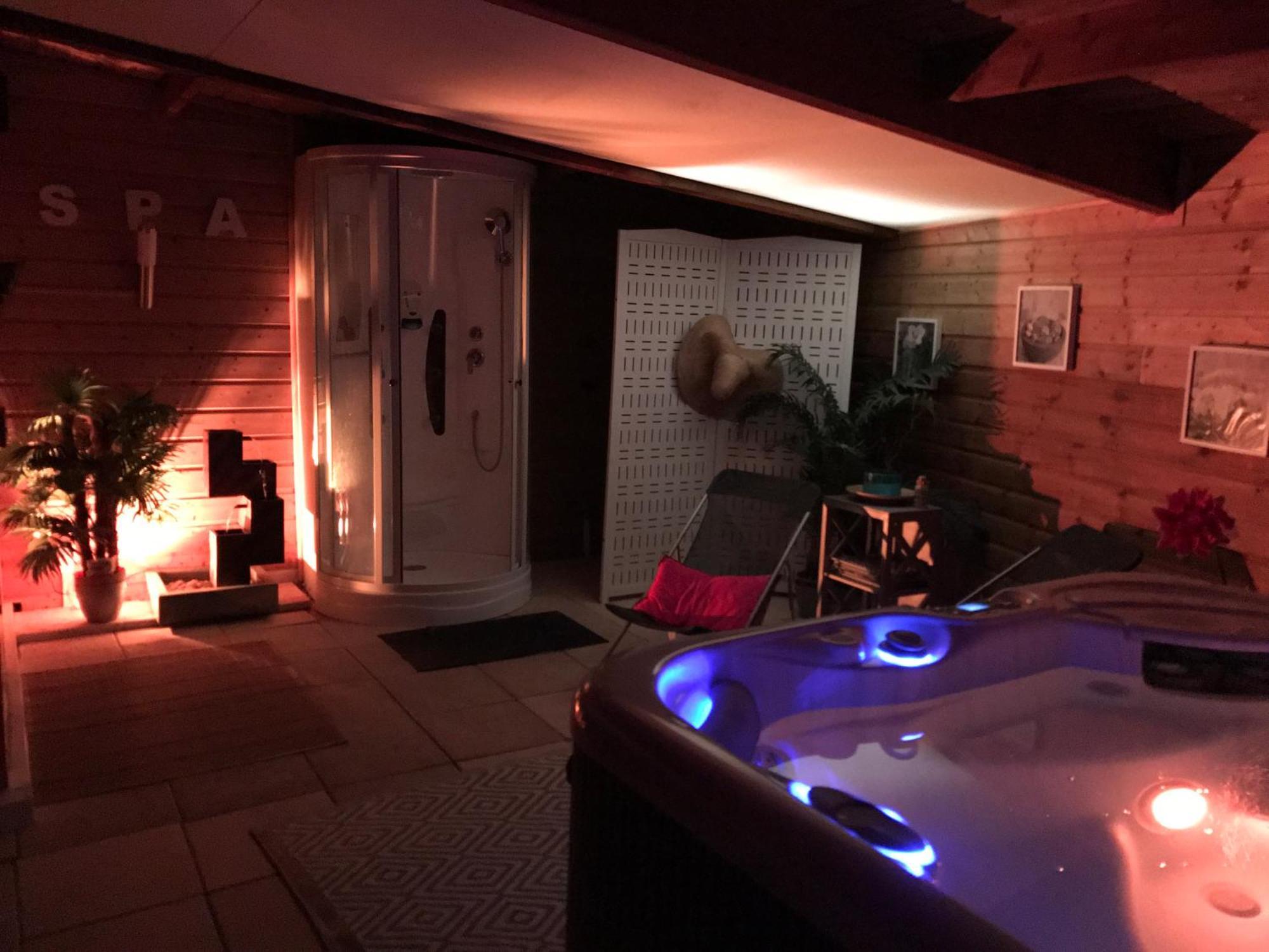 Hotel Le Moulin du Bleufond à Montignac-Lascaux Extérieur photo