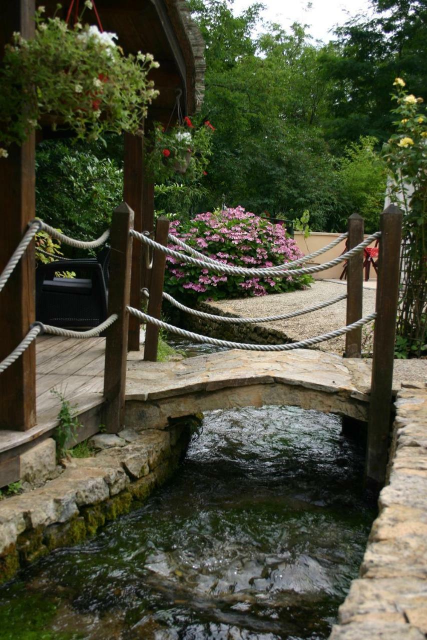 Hotel Le Moulin du Bleufond à Montignac-Lascaux Extérieur photo